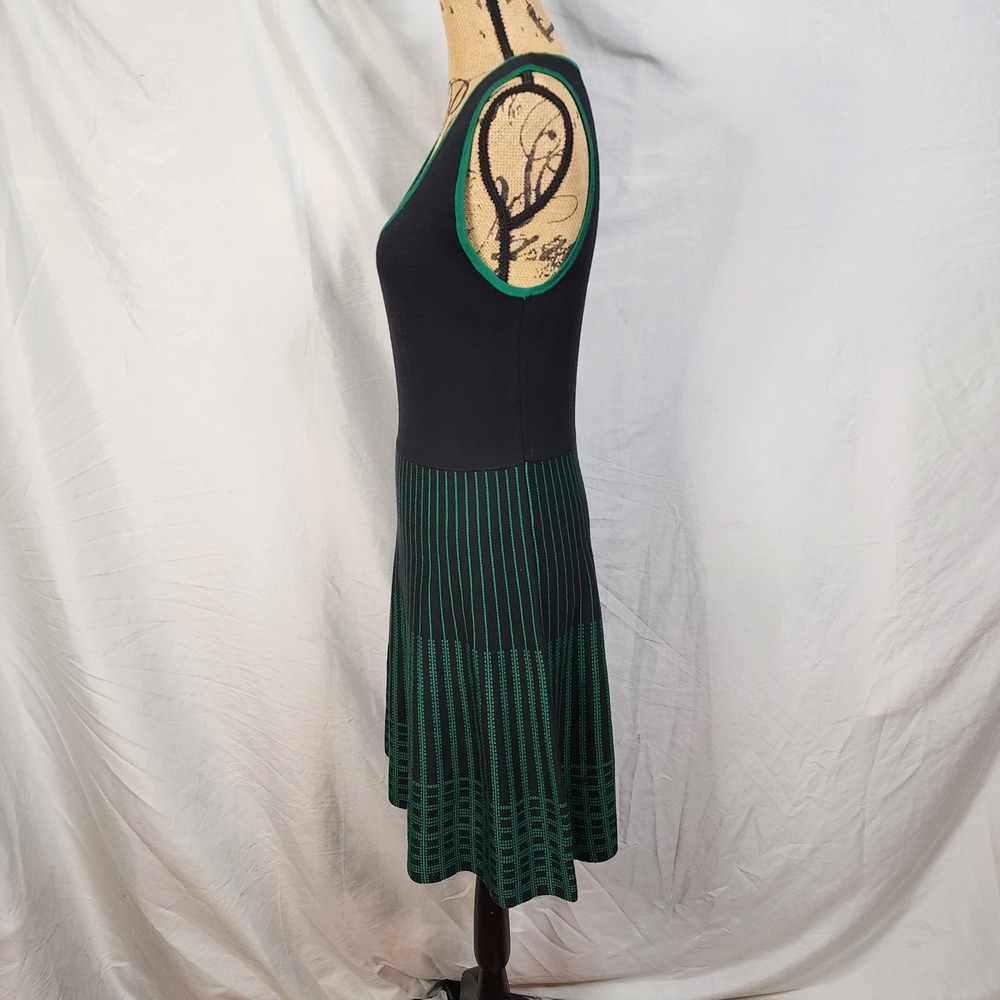 ANNE KLEIN Size Large Black Green Knit Sleeveless Geometric Fit & Flare Dress - Picture 4 of 13